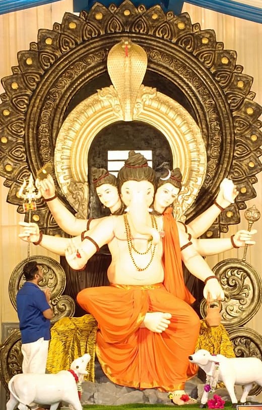 A Quiet Morning with Bappa — Day 10